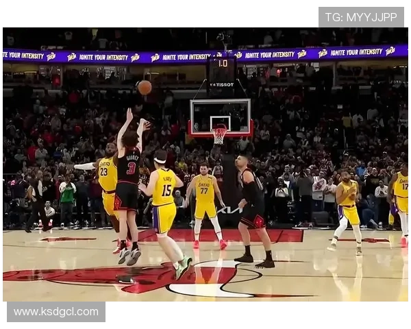 吉迪32分准三双创生涯新高 公牛力克尼克斯成功逆袭