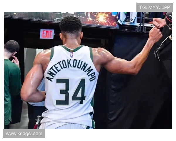 老里谈字母哥复出状态变化认为他不应急于回归赛场